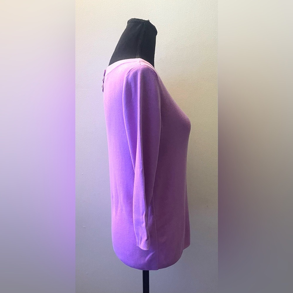 Talbots- Purple 3/4 Sleeve Top with Gold Buttons in the Back Size M - Picture 4 of 10